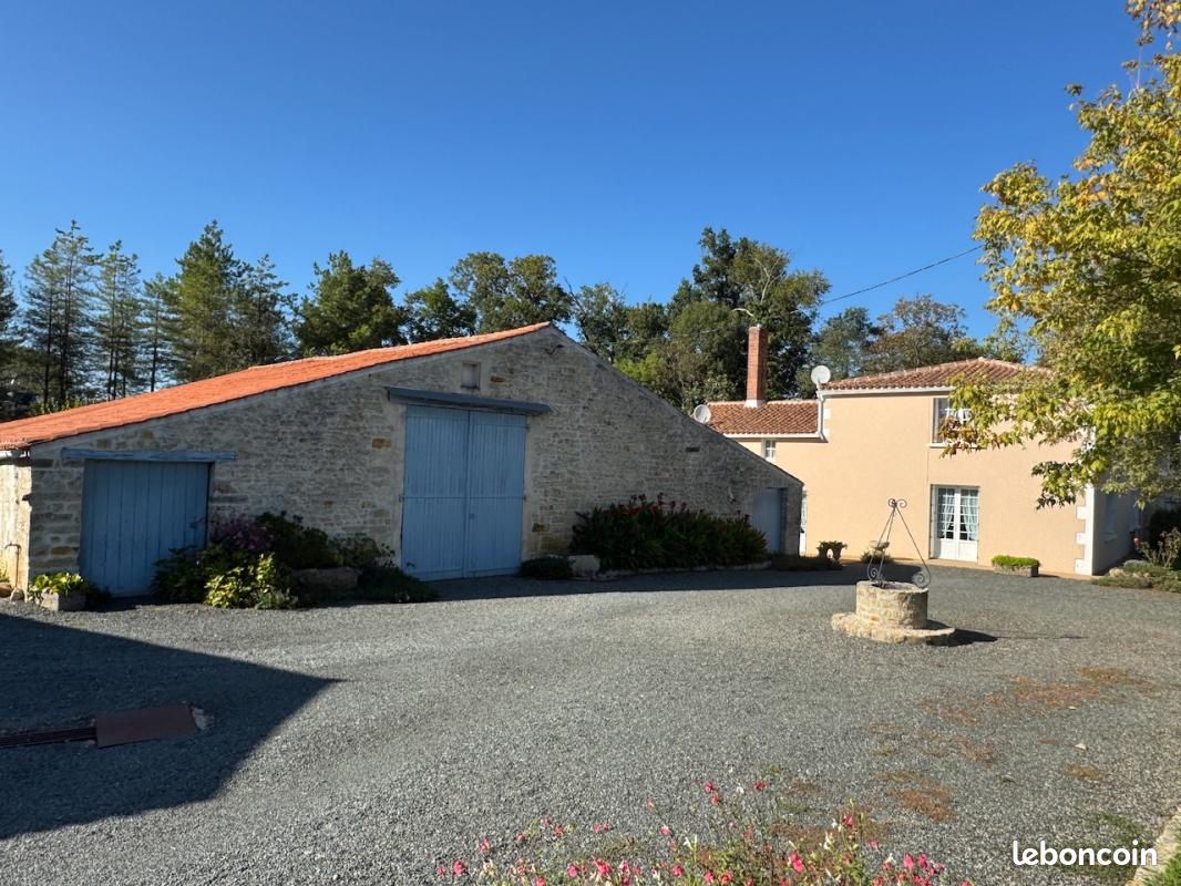 Maison 4 pièces 126 m² · à Saint-Jean-d'Hermine · 126 m² · 169 600 €