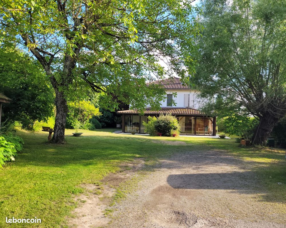 Maison 7 pièces 200 m² · à Eymet · 200 m² · 270 000 €