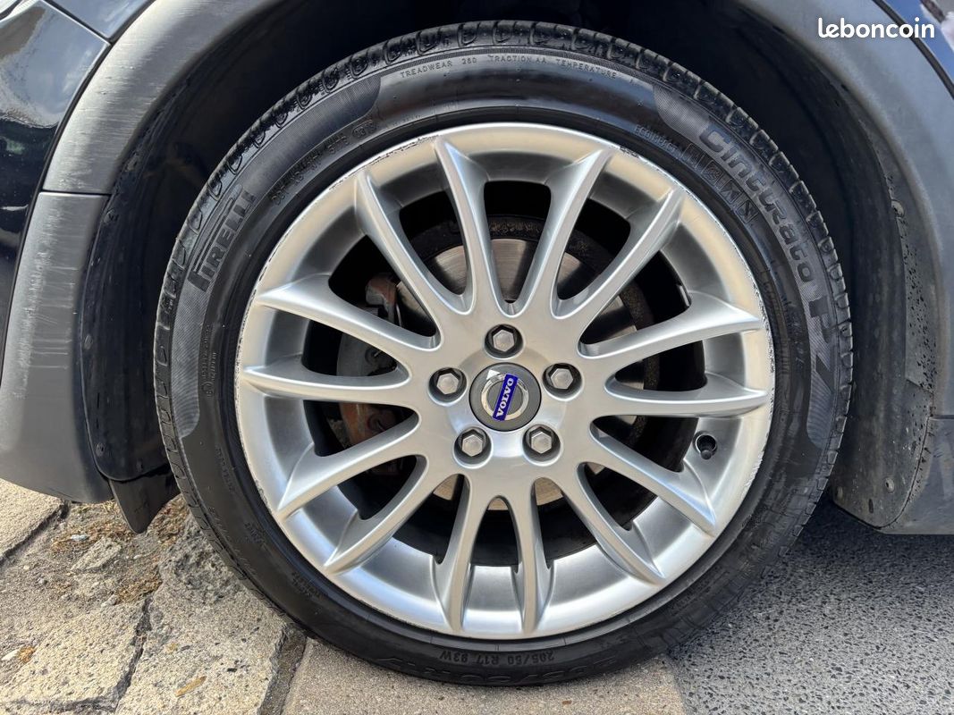 VOLVO C30 1.6D 110 ch Momentum (image 22)