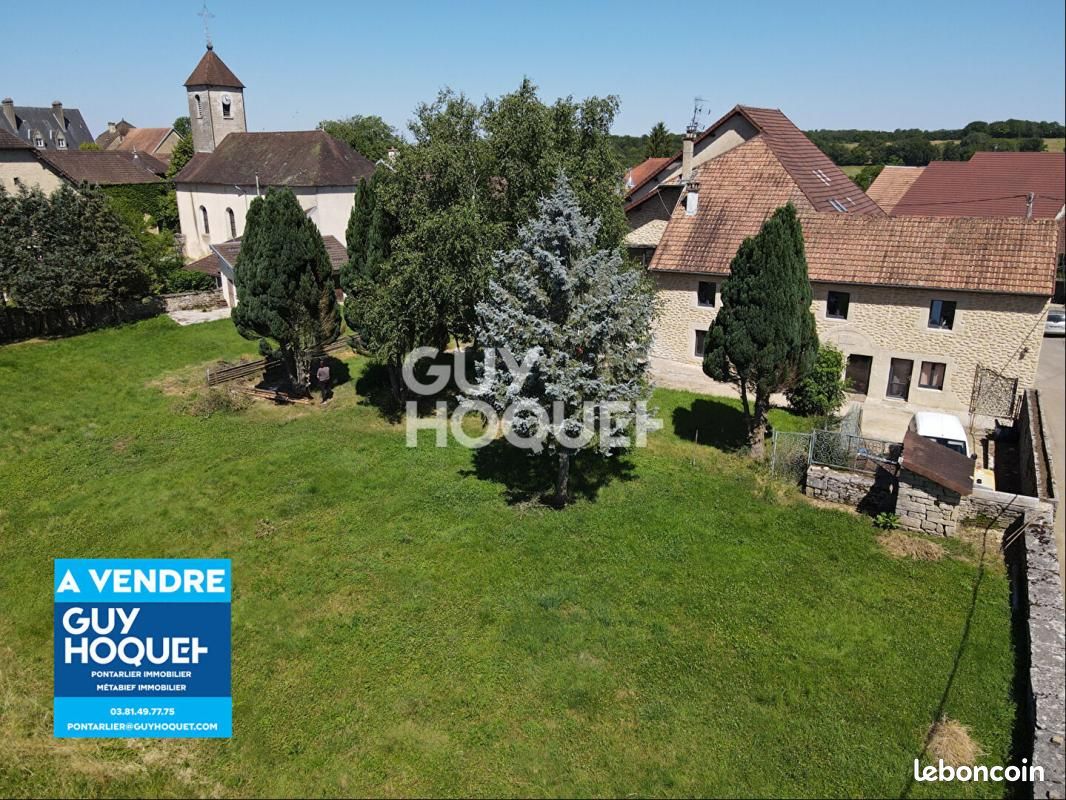 Maison 12 pièces 430 m² · à Amondans · 430 m² · 399 000 €