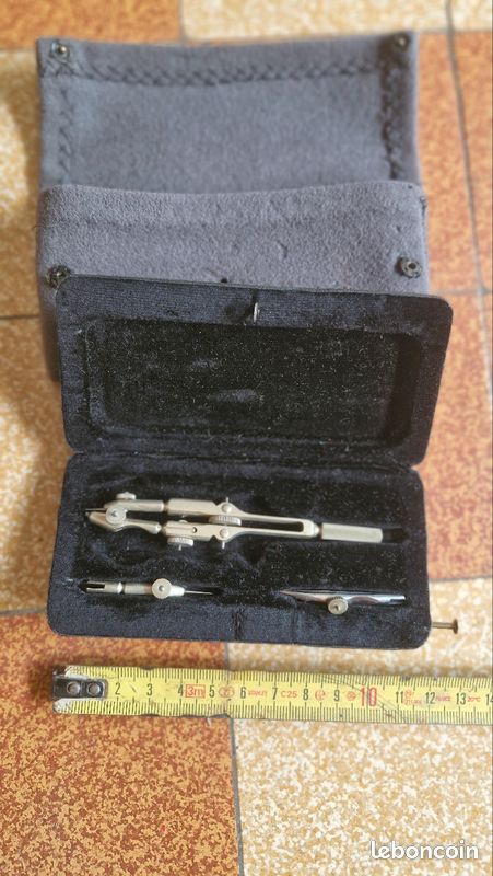 Petit compas ancien sans sa boîte et son sac d origine (image 1)