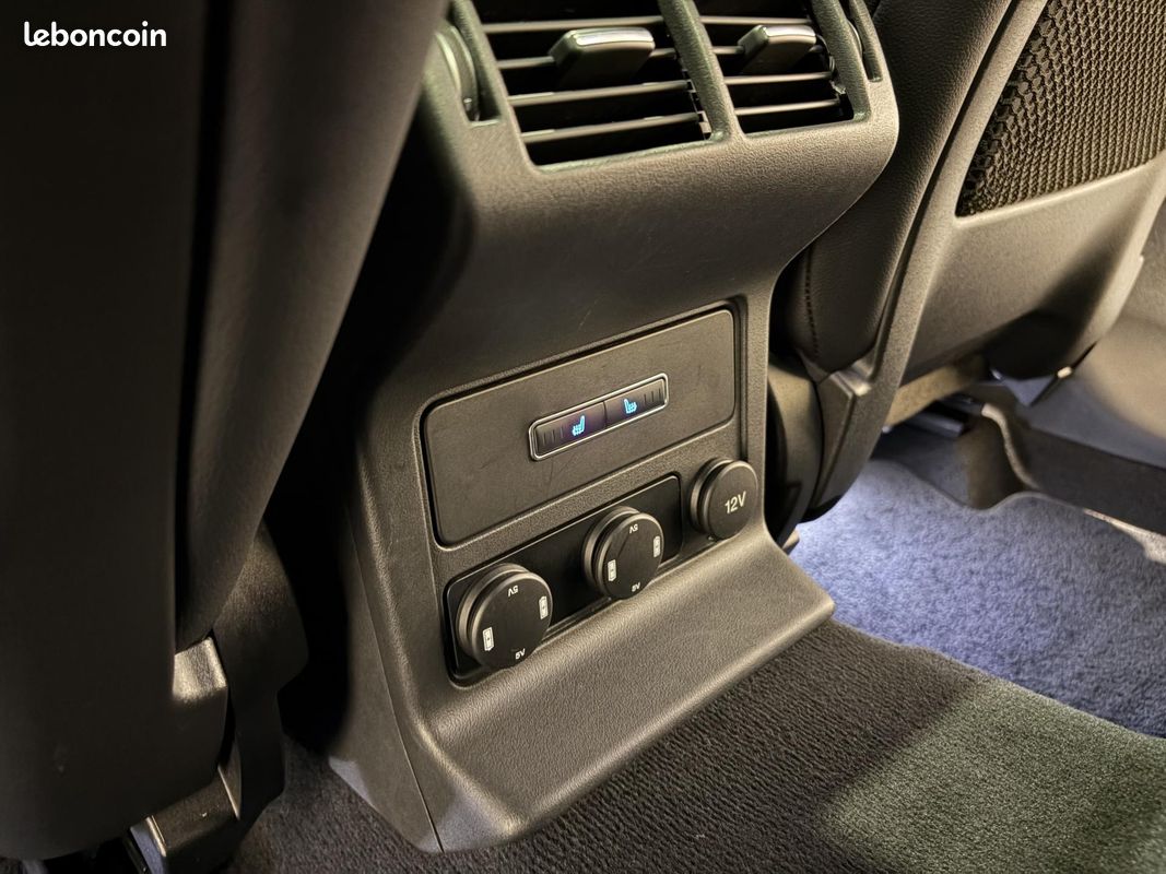 JAGUAR F-PACE 3.0i V6 Suralimenté 380 BVA Stop/Start AWD S (image 14)