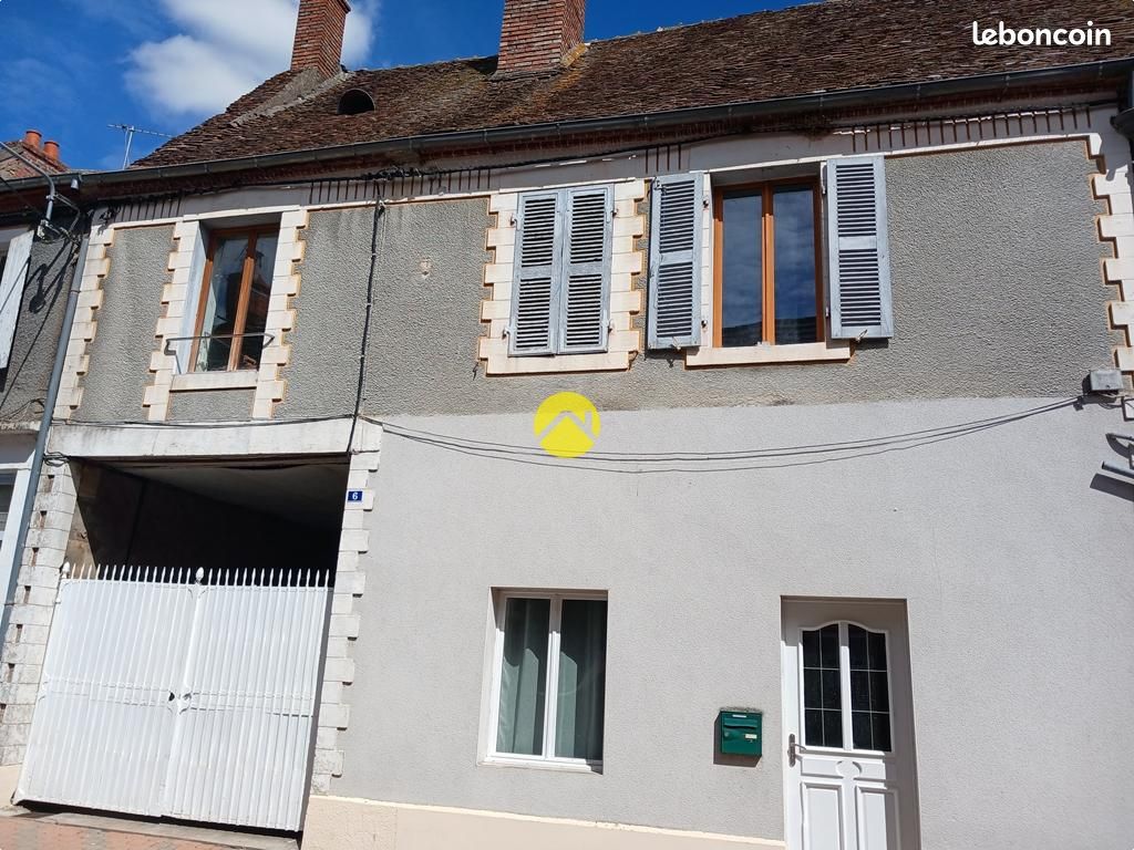 Maison 4 pièces 98 m² · à Lurcy-Lévis · 98 m² · 31 500 €