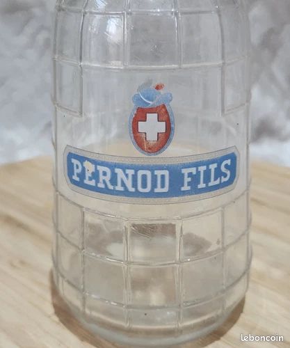 Ancienne carafe publicitaire PERNOD FILS en verre de FLORENT LYON croix suisse (image 2)