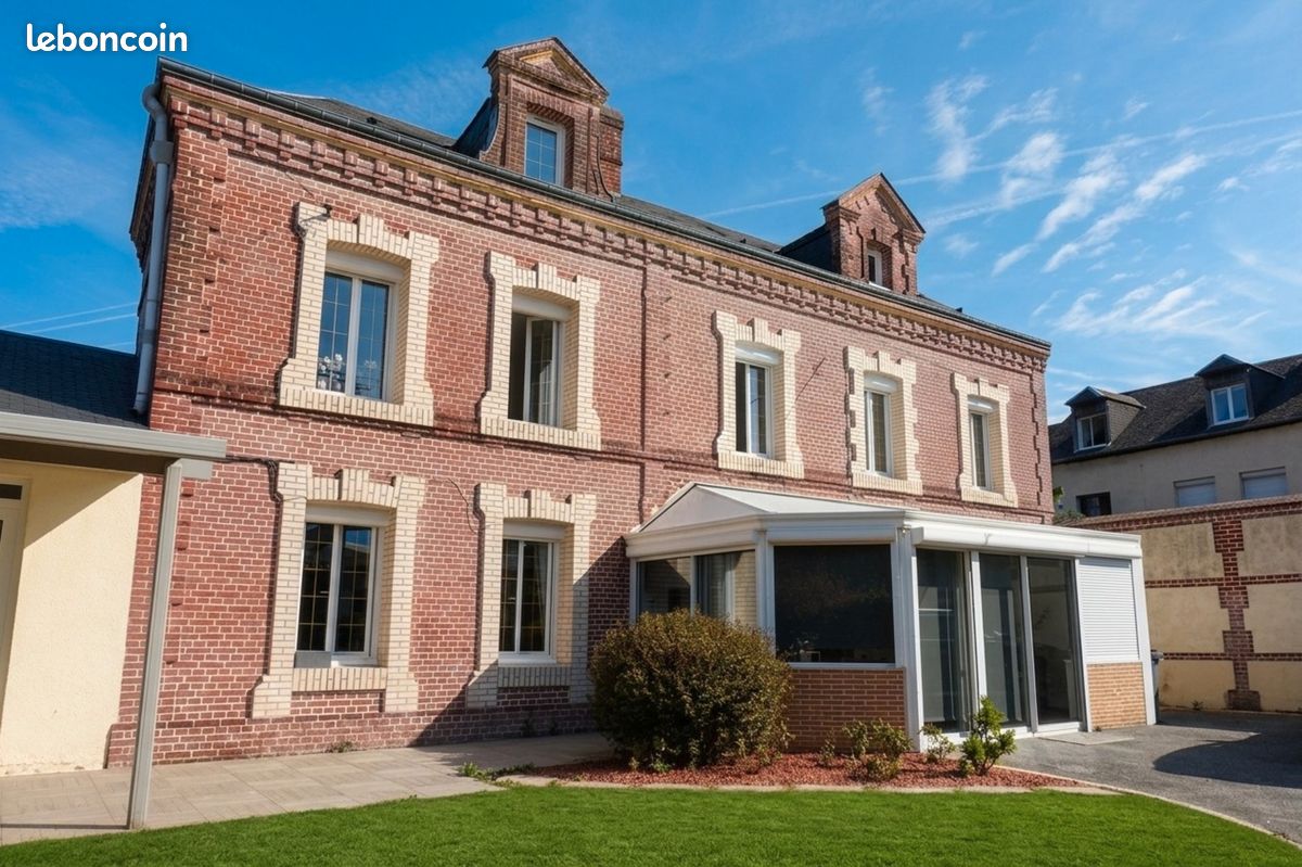 Maison 5 pièces 152 m² · à Lillebonne · 152 m² · 318 500 €