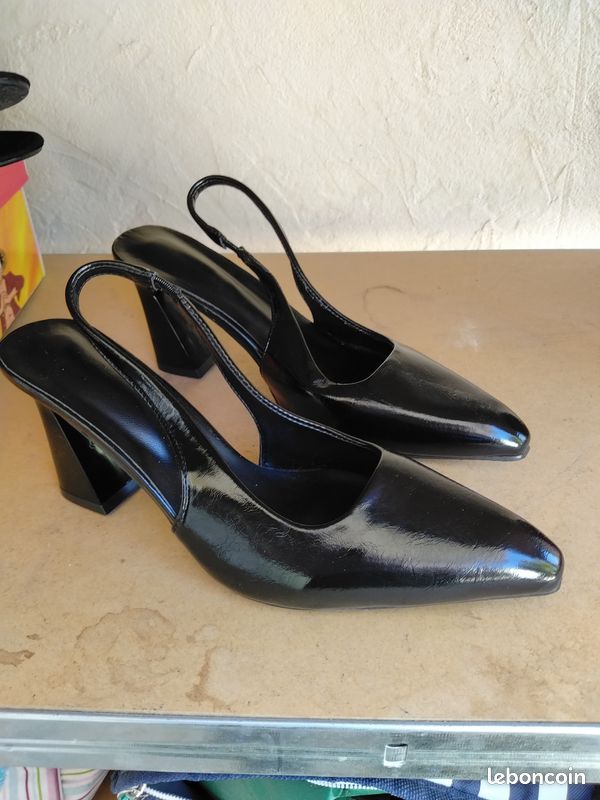 Vend LA paire de chaussure à 5 (image 3)