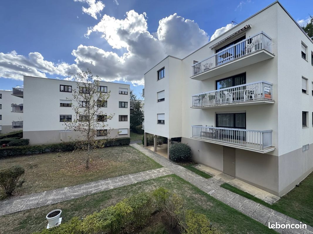 Appartement 4 pièces 80 m² · au Plessis-Trévise · 80 m² · 283 000 €