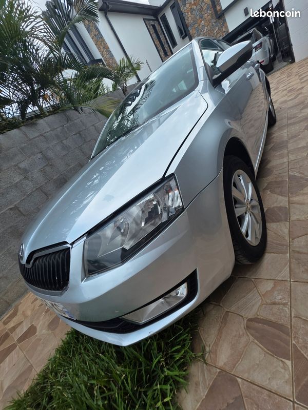 Skoda Octavia 2.0Litre 150ch TDI RÉVISÉ CT OK (image 2)