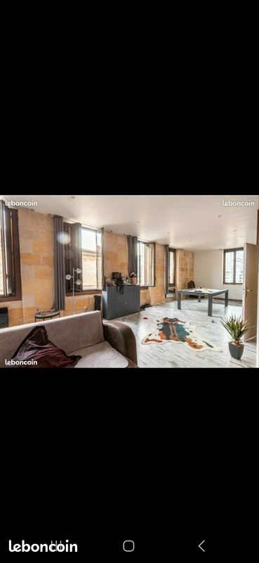 Local commercial 7 pièces 310 m²