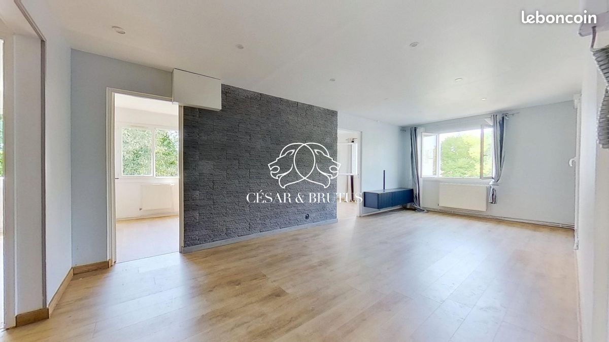 Appartement 4 pièces 77 m² · à Saint-Priest · 77 m² · 155 000 €