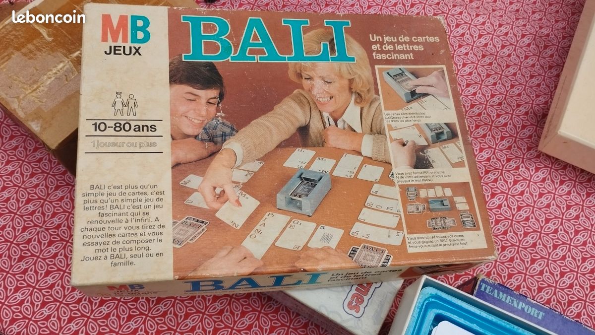 Lot de Lot de jeux de société des années 1900 à 1970 dont : jeux de la