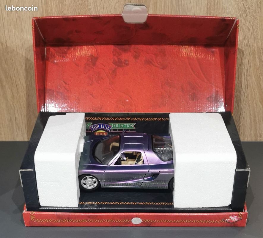 Mercedes-Benz C111 Concept de 1979 en miniature - TOUTES LES PYRÉNÉES