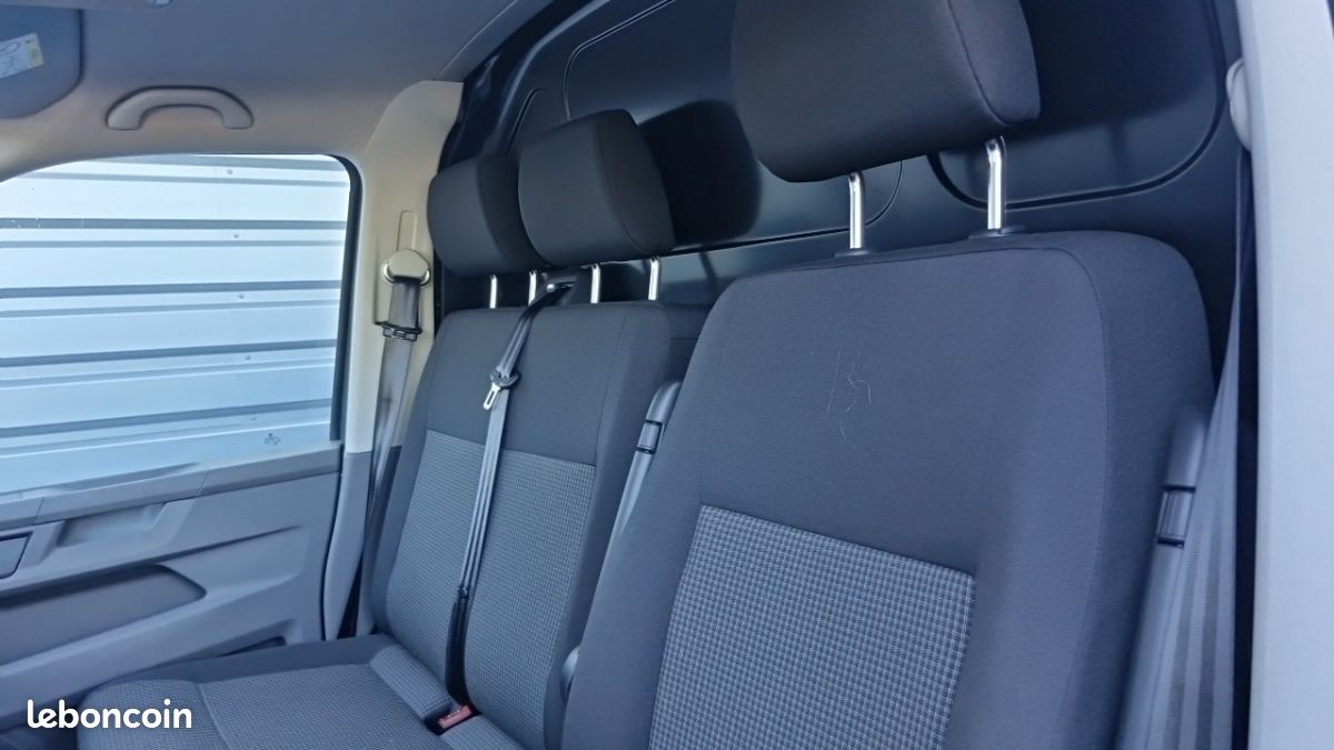 Volkswagen Transporter L1H1 2.0 TDI 150 BVM6 BUSINESS (image 11)