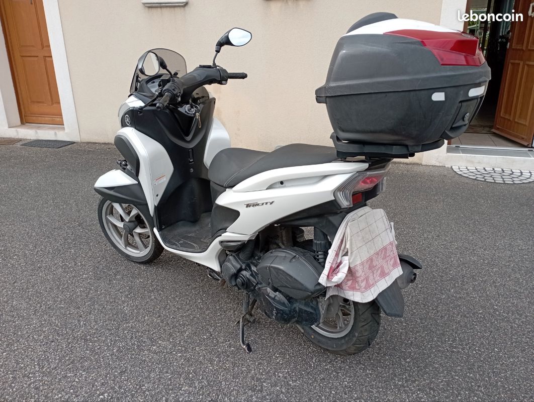 Scooter tricity (image 2)