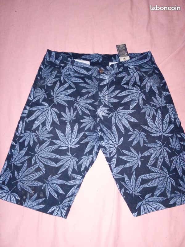 Short (image 2)
