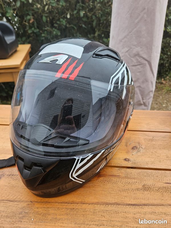 Casque moto enfant (image 1)