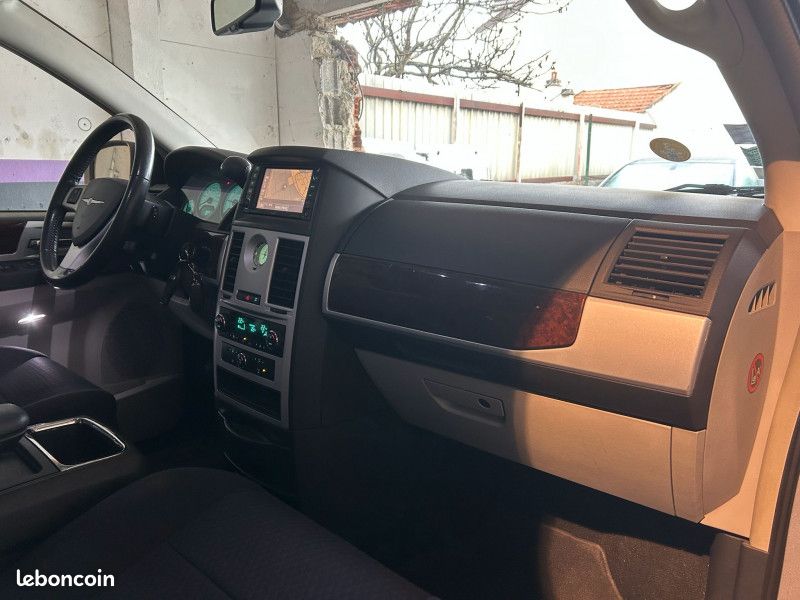 Chrysler GRAND VOYAGER 2.8 CRD TOURING BA (image 11)