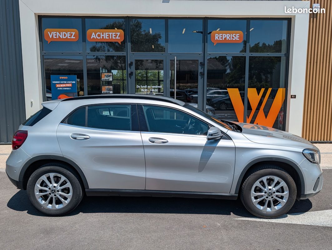 MERCEDES-BENZ CLASSE GLA 1.6 180 7-G DCT INSPIRATION 120CH - RADAR AV/Ar (image 20)