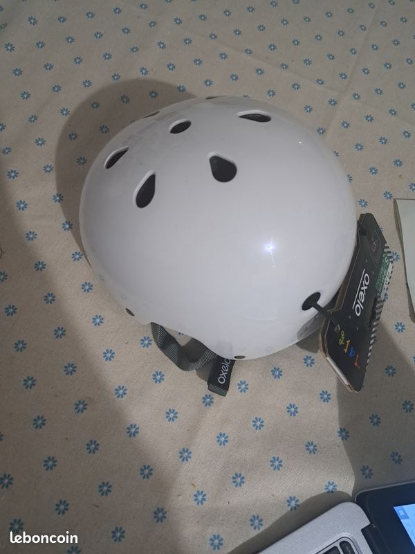 Casque vélo/roller/trotinette S neuf (image 3)