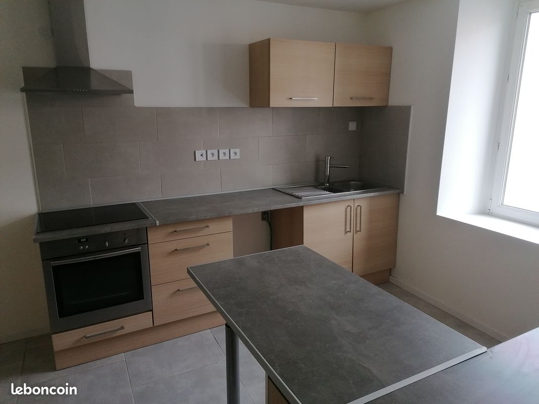 Maison 3 pièces 135 m² · à Void-Vacon · 135 m² · 750 €/mois