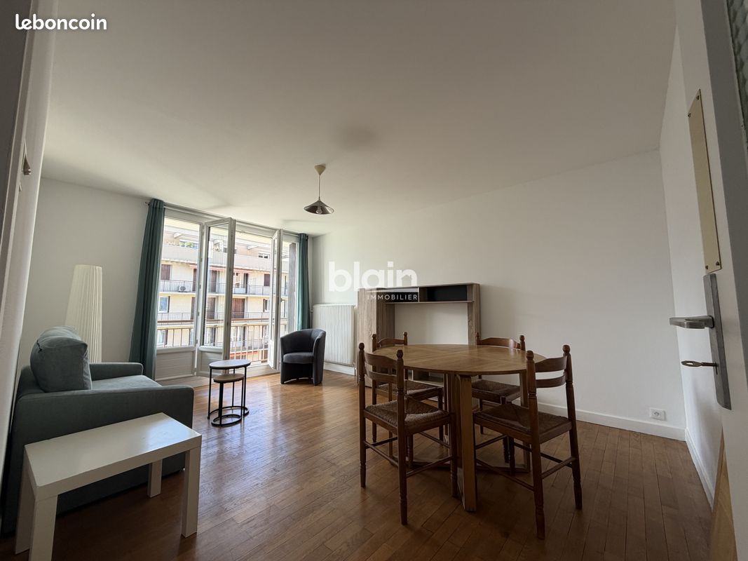 Appartement 3 pièces 71 m² · à Grenoble · 71 m² · 900 €/mois