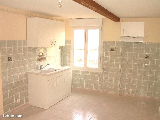 Joinville (52-Hte Marne) T2bis (2 ch 1 salon)