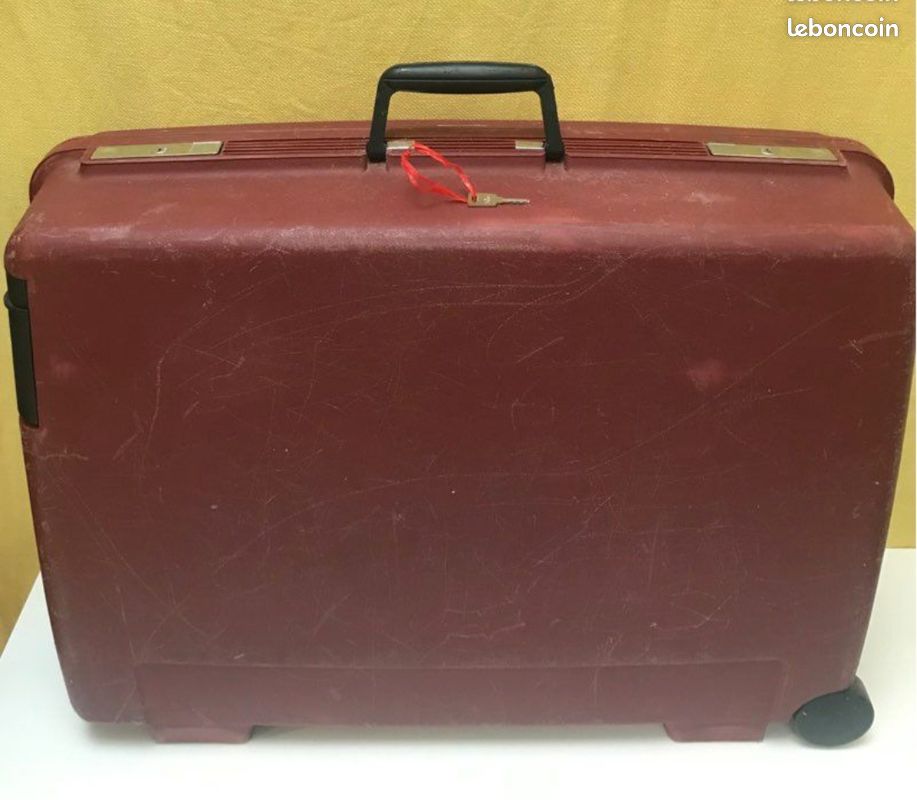 Valise Rigide Delsey Visa Vintage - 2 Roues - Avec 2 Clés - Occasion Avec Traces D'usure - Rétro Et Solide
