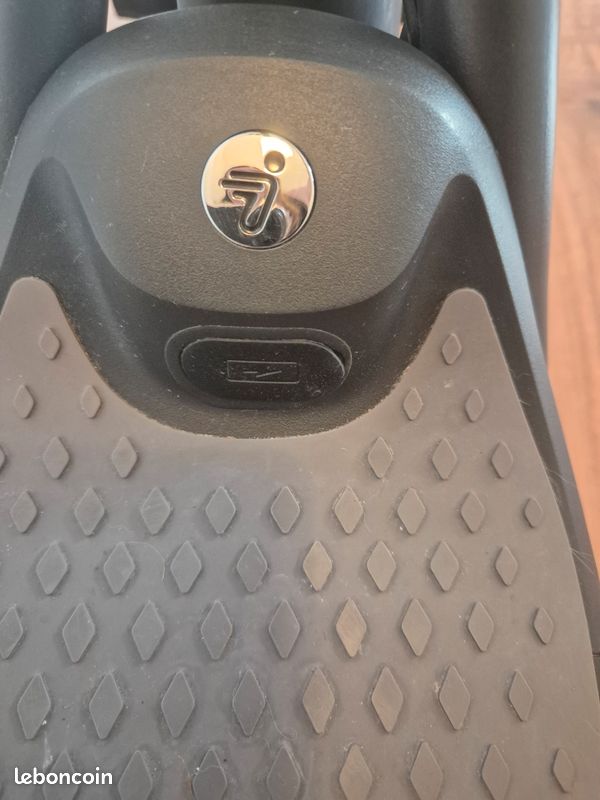 Trotinette electrique Segway Ninebot F40E (image 4)