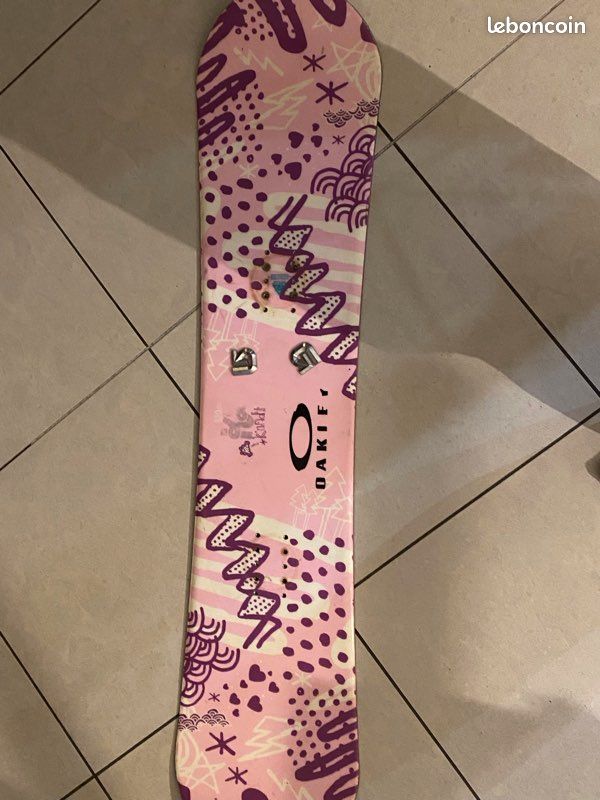 Snowboard taille 117,5 cm de long (image 1)