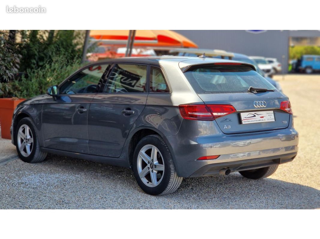 AUDI A3 Sportback 1.6 TDI - 110 Business Line (image 13)