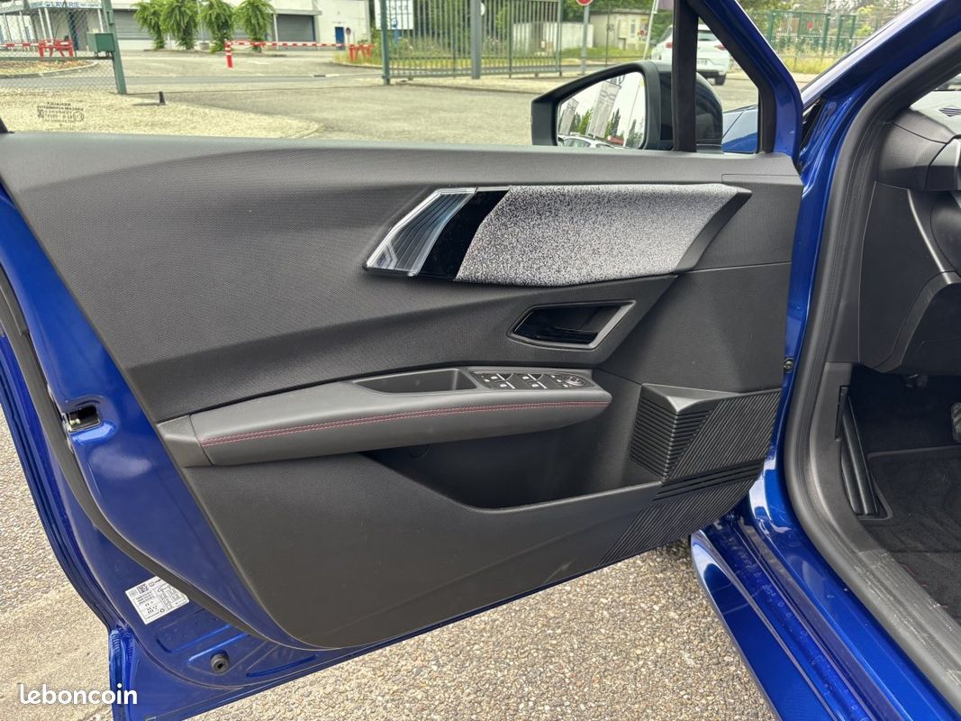 Renault Clio (6) techno full hybrid E-Tech 160 ch (image 11)