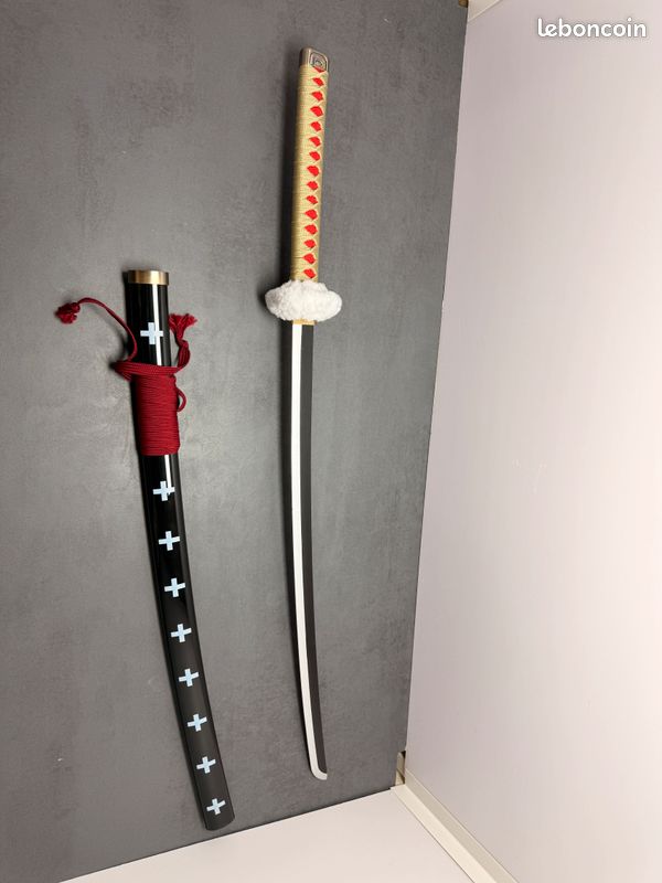 Katana con hoja de madera, Kikoku, Trafalgar Law - One Piece
