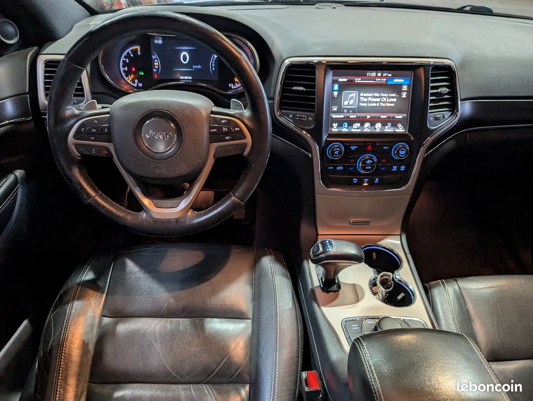 Jeep GRAND CHEROKEE 3.0 CRD 250CH Limited / CAMERA DE RECUL / CUIR / SIEGES ELECTRIQUES A MEMOIRES (image 18)