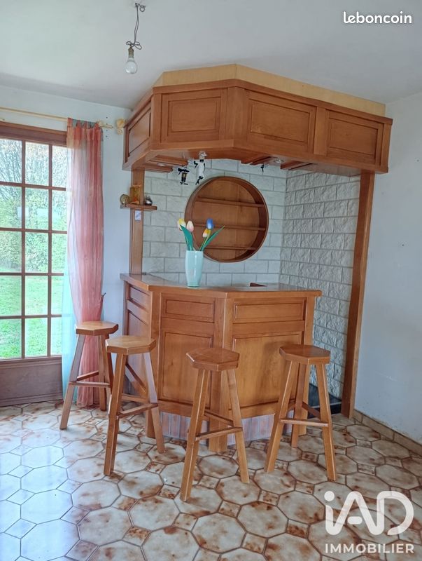Maison 5 pièces 128 m² · à Lignières · 128 m² · 163 000 €