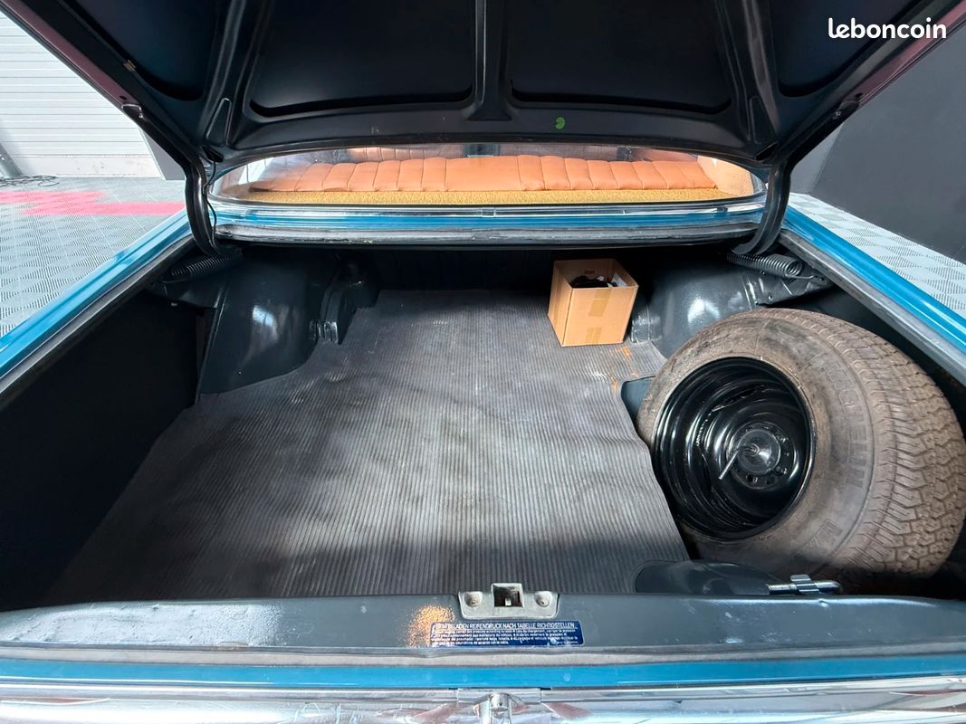 MERCEDES 230 TYPE W114 120ch BVM 5 2.3 (image 31)