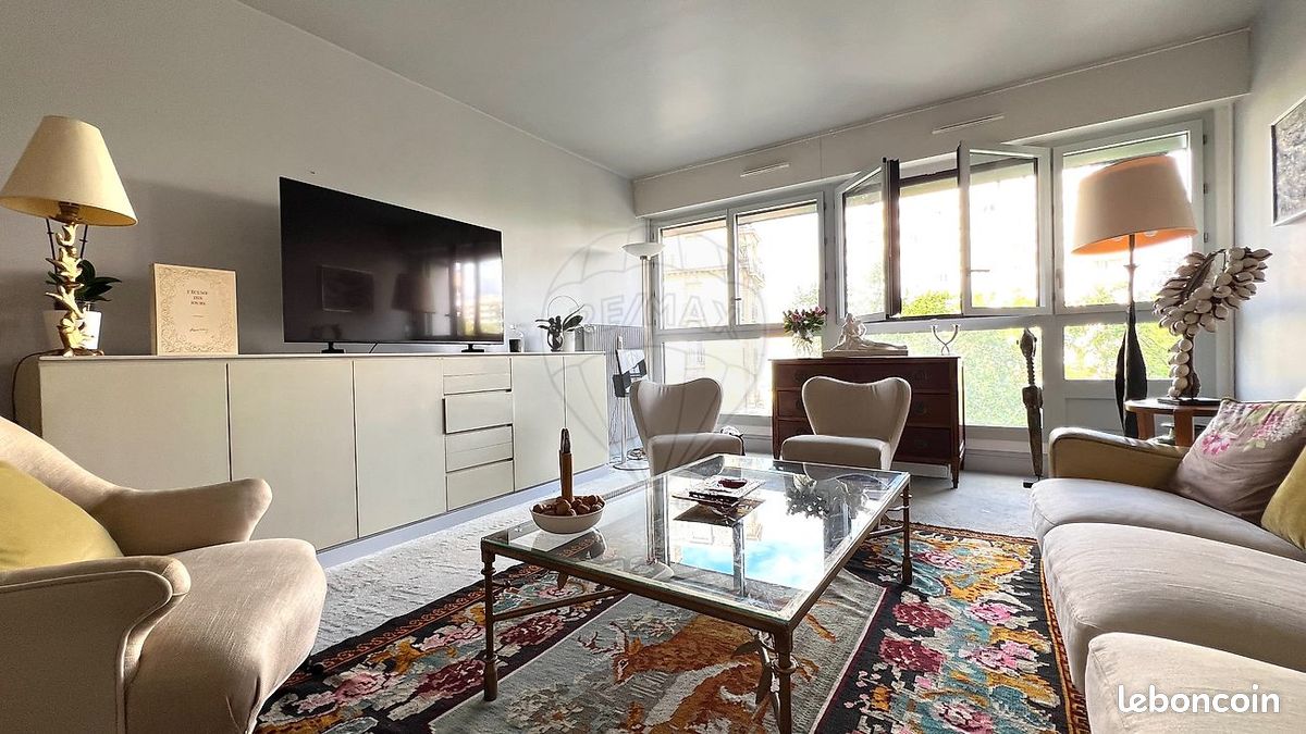 Appartement 3 pièces 77 m² · à Paris · 77 m² · 695 000 €