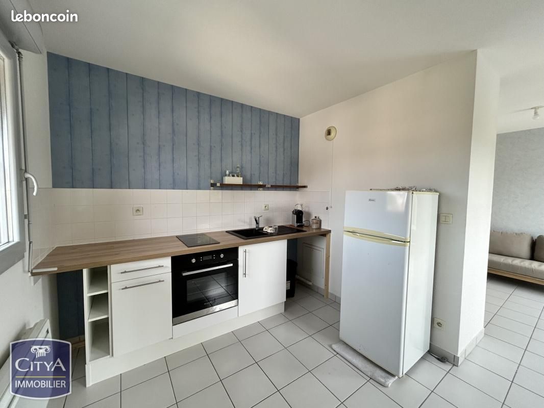 Appartement 2 pièces 49 m² · à Saint-Amand-Montrond · 49 m² · 59 000 €