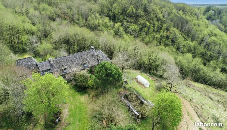 Maison 5 pièces 200 m²