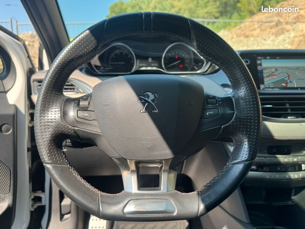 Peugeot 208 1.6 THP 156 CH XY / Distribution faite (image 12)