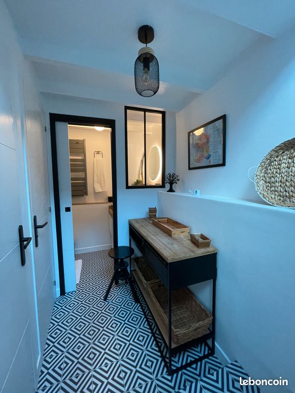 Petite maison de ville centre Fontainebleau (image 6)