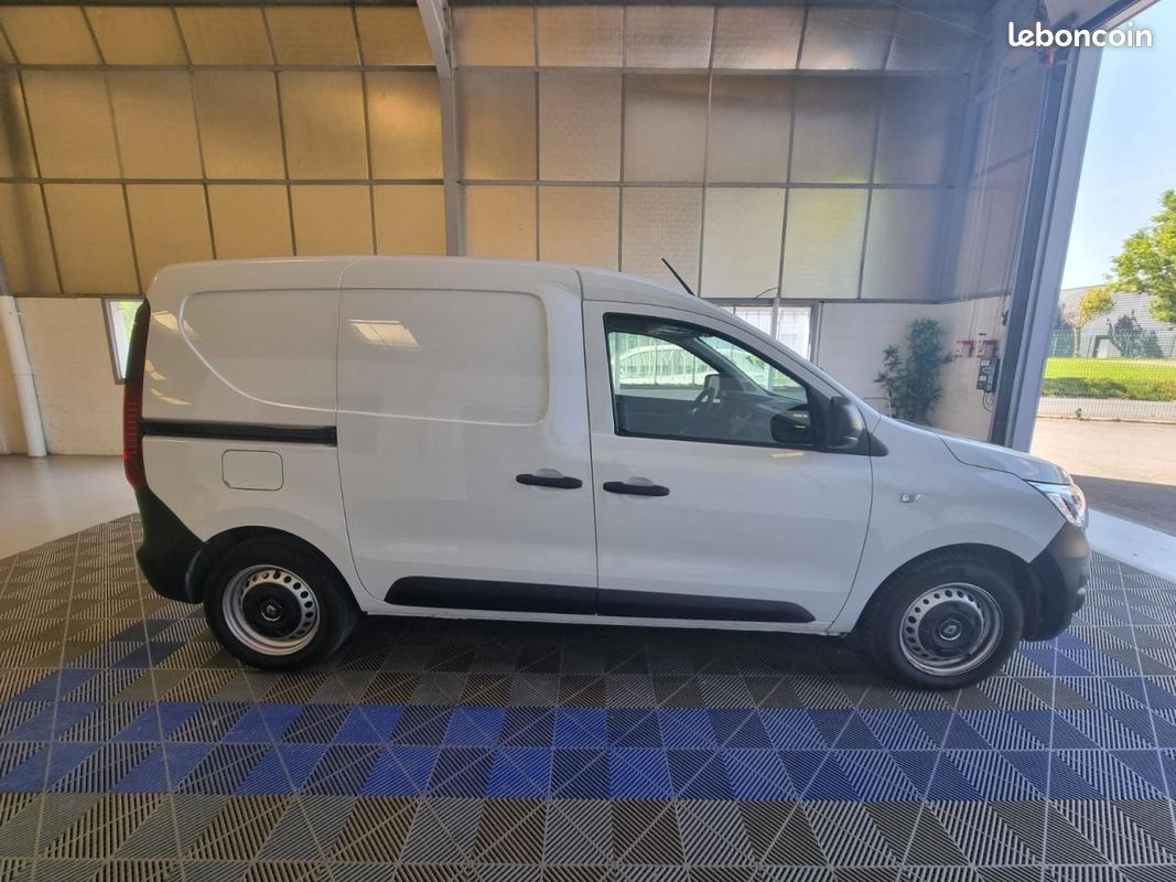 RENAULT EXPRESS 1.5 Blue dCi 95 Confort TVA Recuperable (image 11)