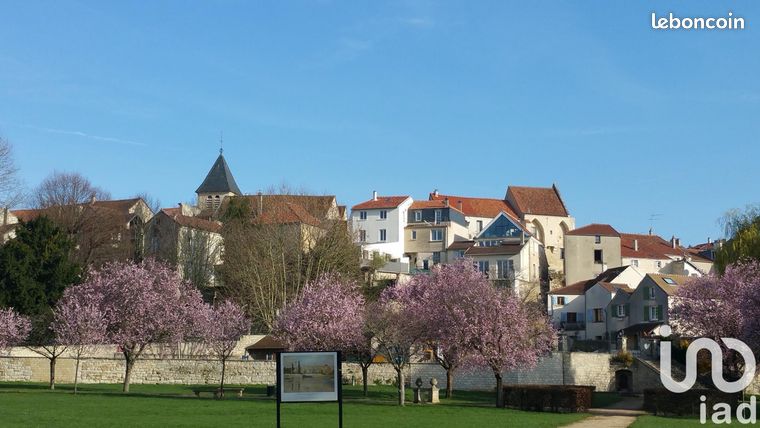 Maison 7 pièces 203 m²