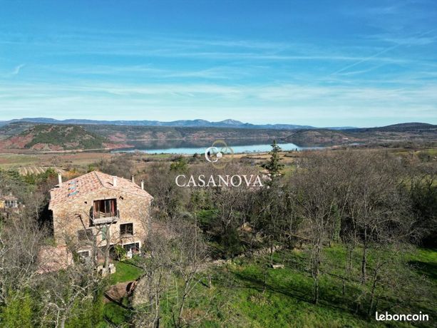 Maison 9 pièces 250 m²