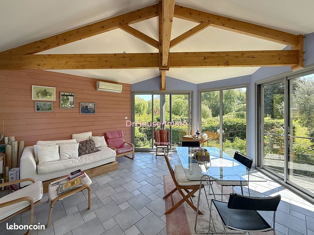 Maison 8 pièces 200 m² · à L'Isle-d'Espagnac · 200 m² · 367 500 €