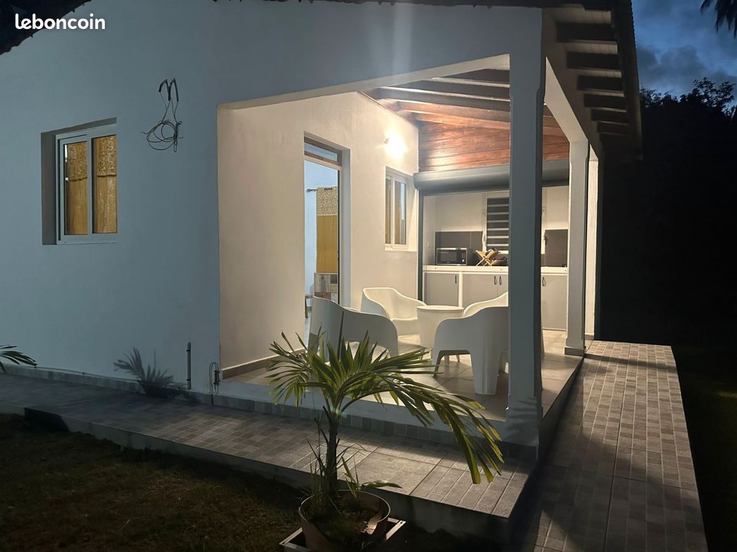 Appartement 2 pièces 40 m² · à Sainte-Anne · 40 m² · 890 €/mois