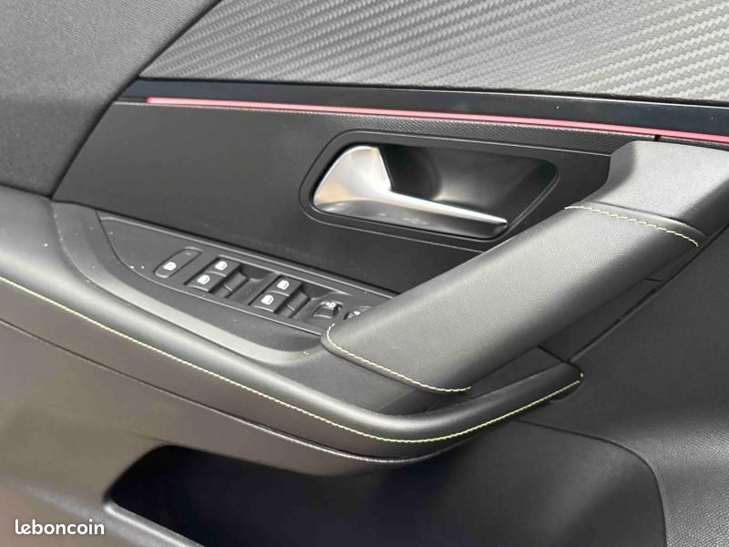Peugeot 2008 e-2008 156ch 54 kWh GT (image 14)