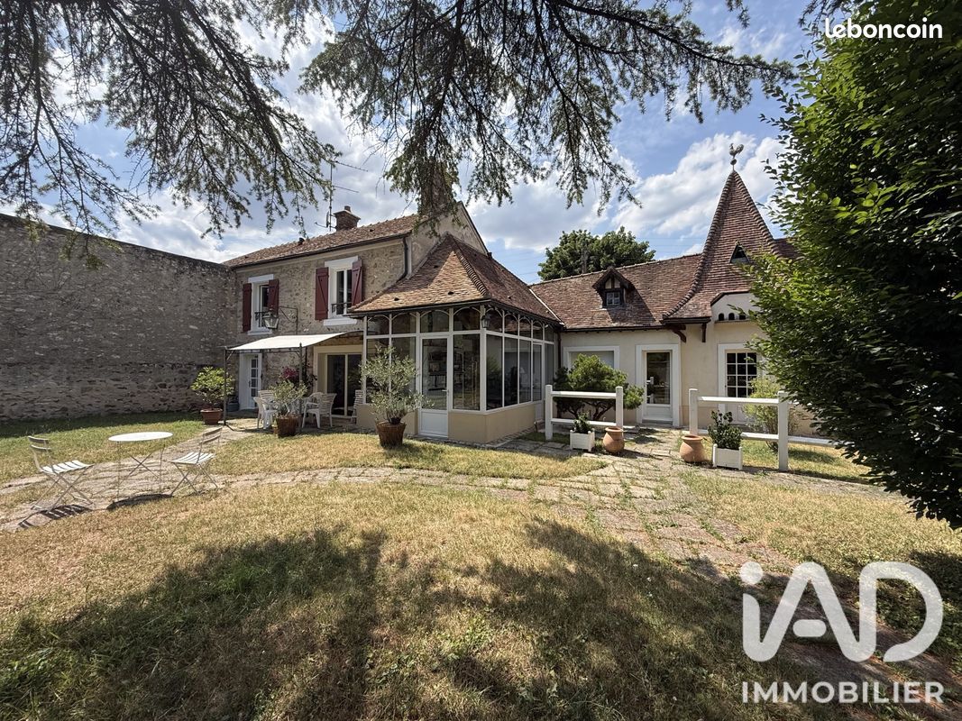 Maison 6 pièces 140 m² · à Bois-le-Roi · 140 m² · 625 000 €