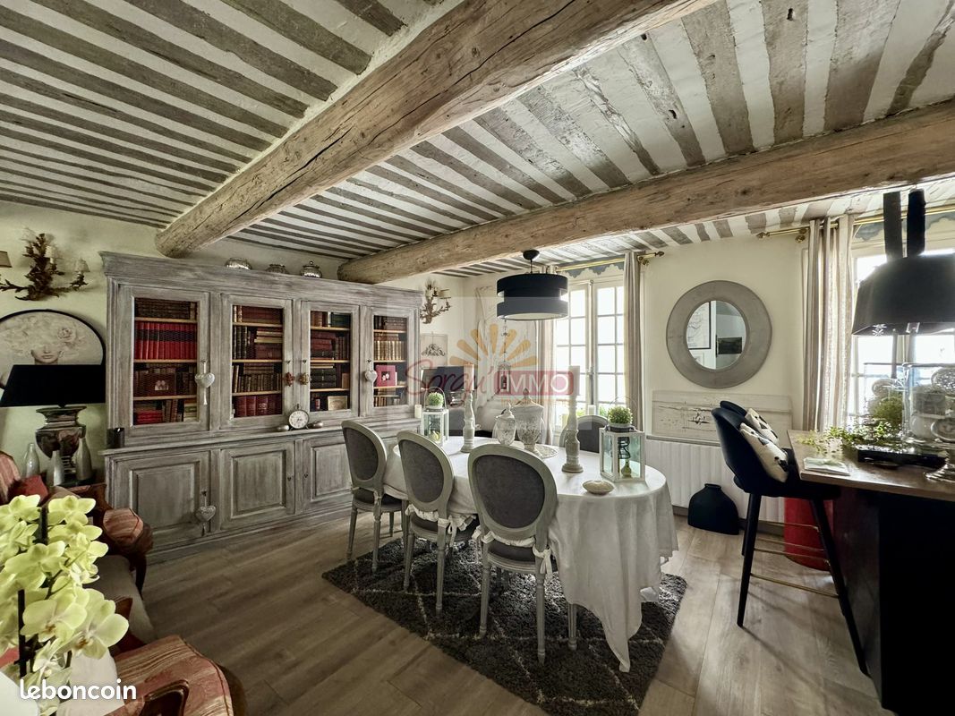 Maison 4 pièces 117 m² · à L'Isle-sur-la-Sorgue · 117 m² · 465 000 €