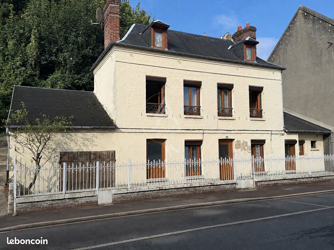Maison 5 pièces 75 m² · à Quillebeuf-sur-Seine · 75 m² · 87 000 €