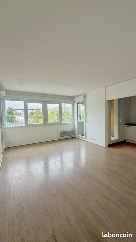 Appartement 3 pièces 66 m² · à Saint-Germain-en-Laye · 66 m² · 1 450 €/mois